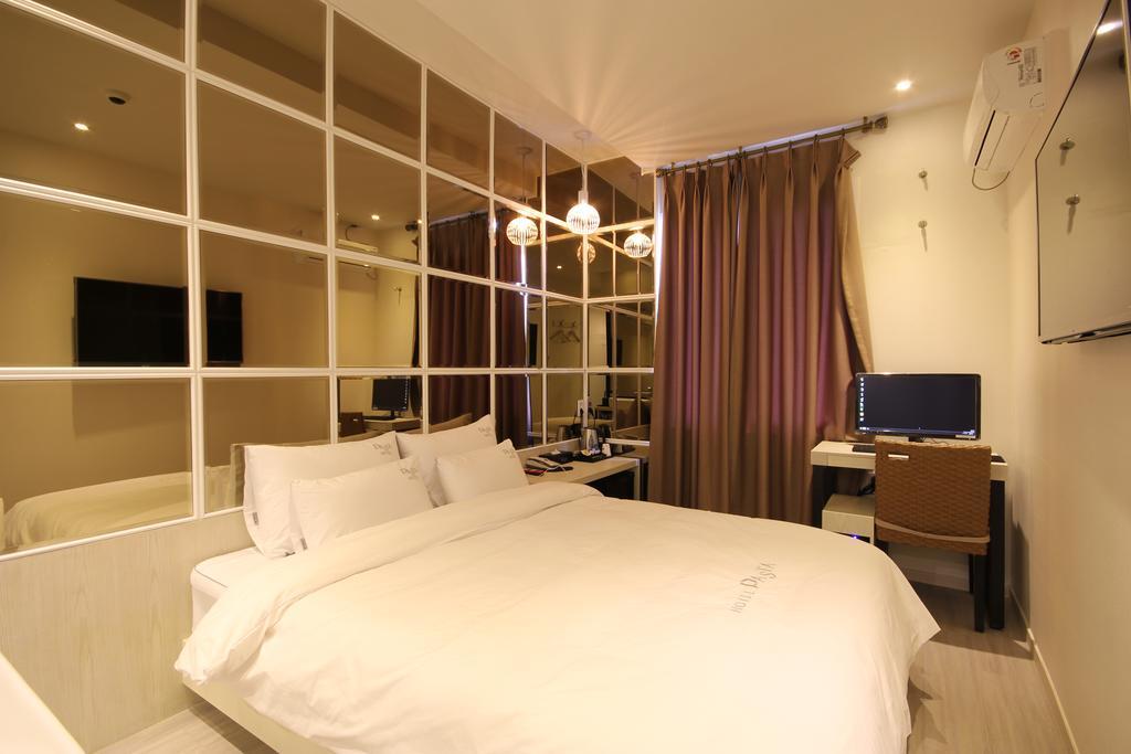 Hotel 38.5 Jinhae Changwon Bagian luar foto