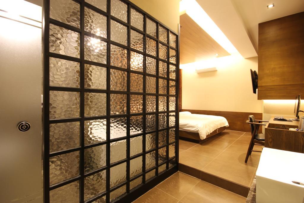 Hotel 38.5 Jinhae Changwon Bagian luar foto