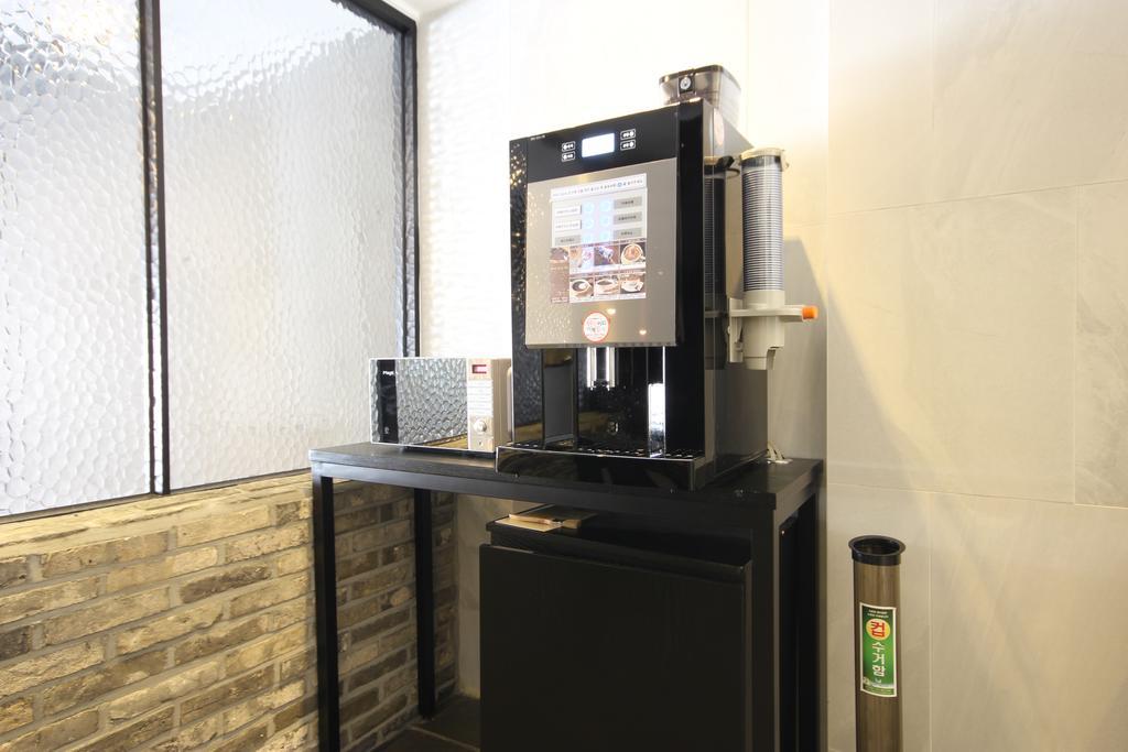 Hotel 38.5 Jinhae Changwon Bagian luar foto