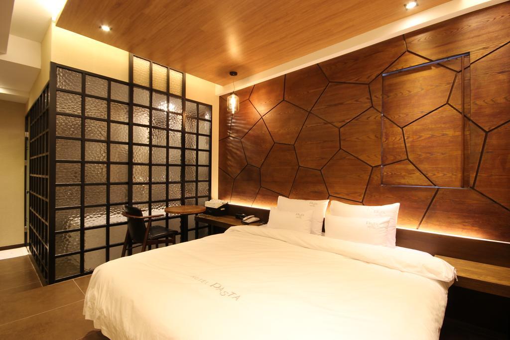 Hotel 38.5 Jinhae Changwon Bagian luar foto