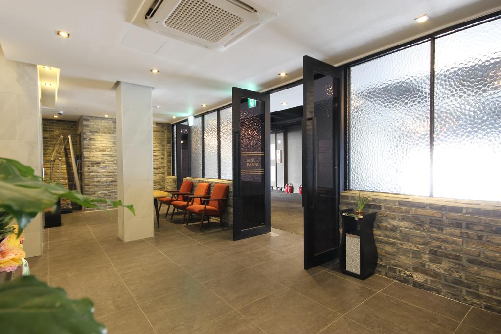 Hotel 38.5 Jinhae Changwon Bagian luar foto