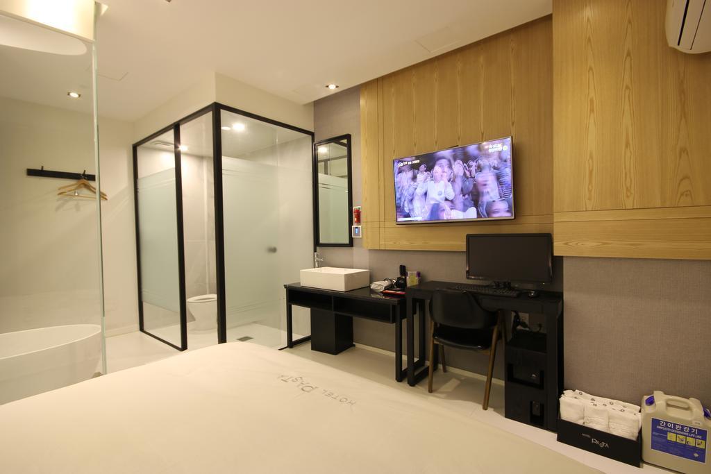 Hotel 38.5 Jinhae Changwon Bagian luar foto