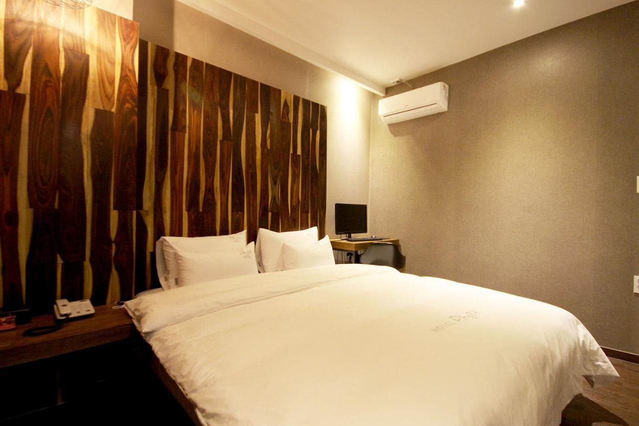 Hotel 38.5 Jinhae Changwon Bagian luar foto