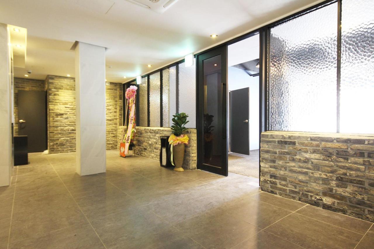 Hotel 38.5 Jinhae Changwon Bagian luar foto
